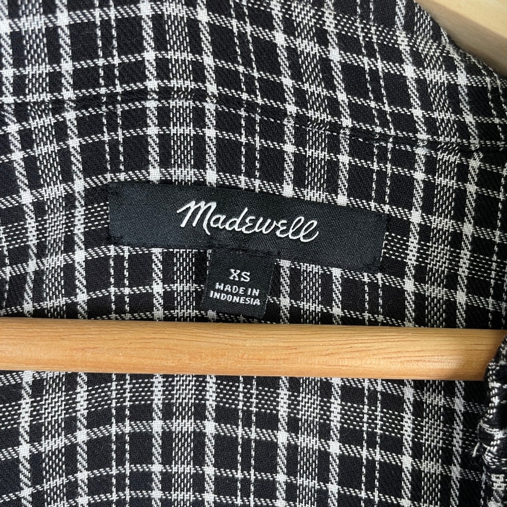 Madewell Central Shirt Dress Black Plaid Tulip Hem Button Front Viscose G1765 XS - Picture 7 of 10